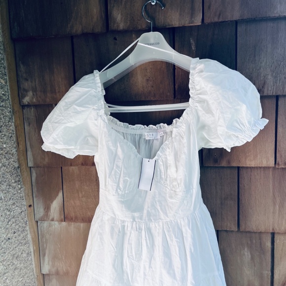 Revolve ASTR Sweetheart Neck Tiered Ruffle Cotton Midi Dress - Picture 8 of 17